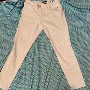White Nine West size 10 jeans